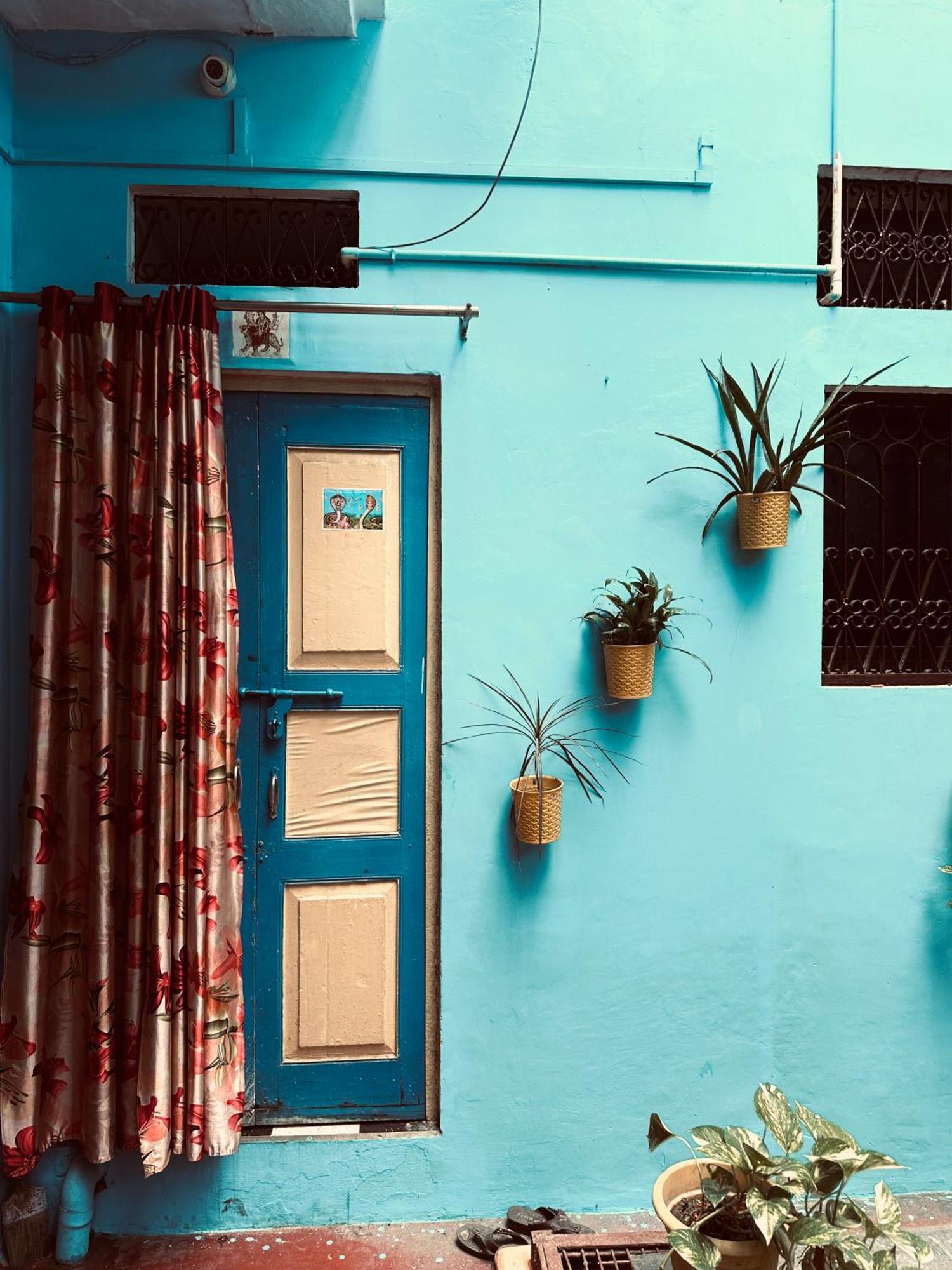 Home Stay Suraj Inn فاراناسي المظهر الخارجي الصورة